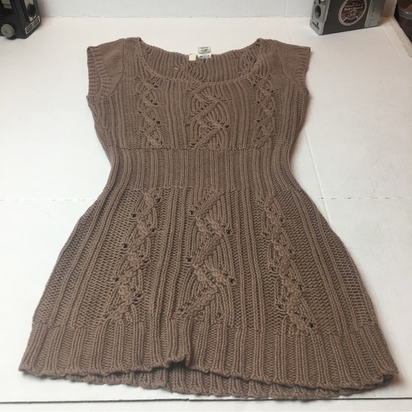 Moth Sweater - Picture 1 of 11